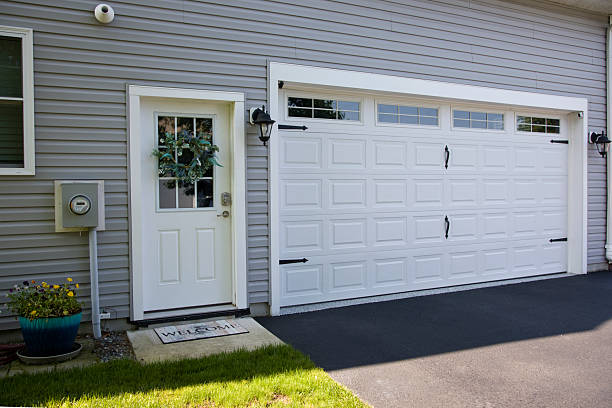 24/7 Emergency Garage Door Panel Replacement experts in Robertson County County, KY